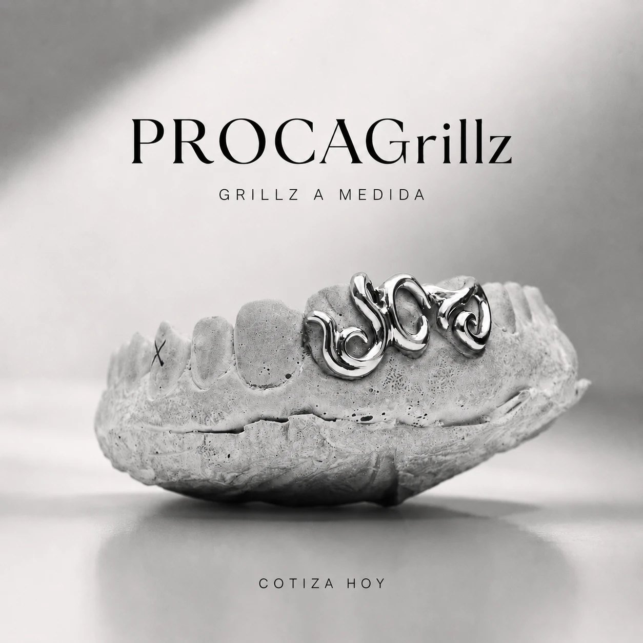 Grill personalizado a medida sobre modelo dental — PROCA GrillZ